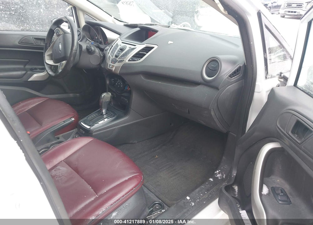2011 FORD FIESTA VIN: 3FADP4FJ9BM132135