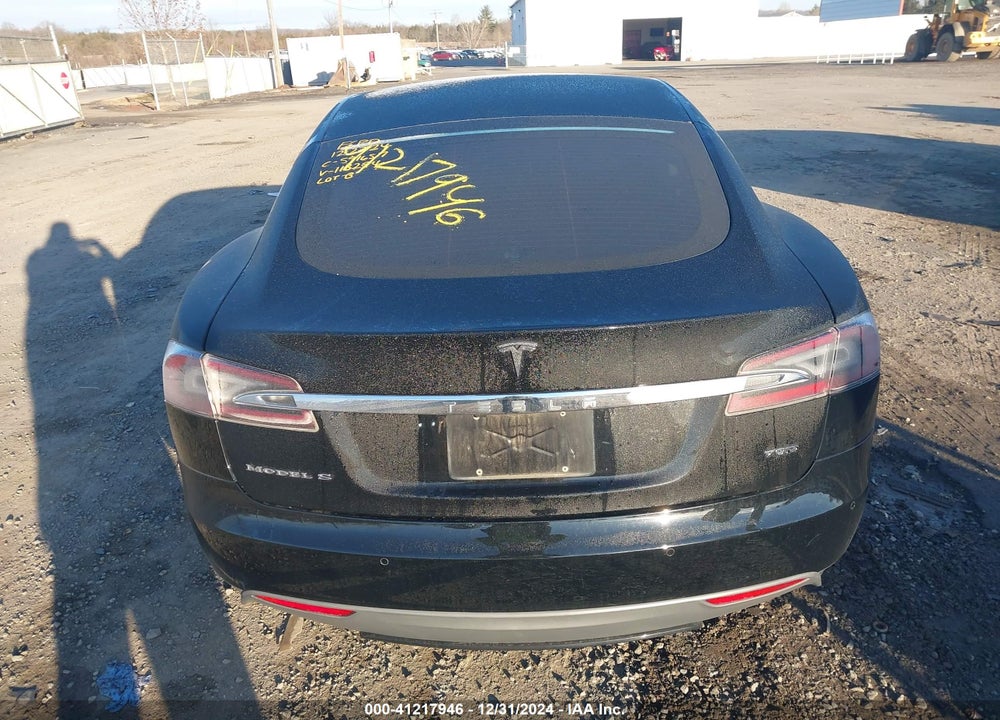 2015 TESLA MODEL S VIN: 5YJSA1E23FF113294