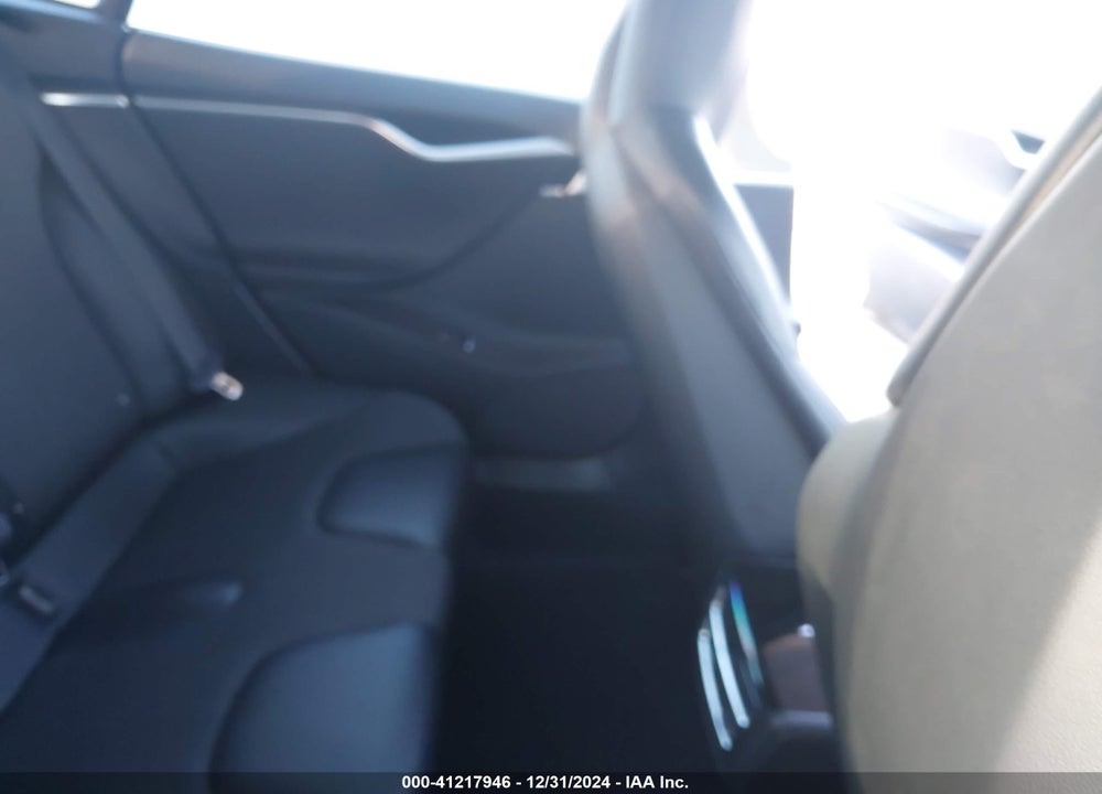 2015 TESLA MODEL S VIN: 5YJSA1E23FF113294