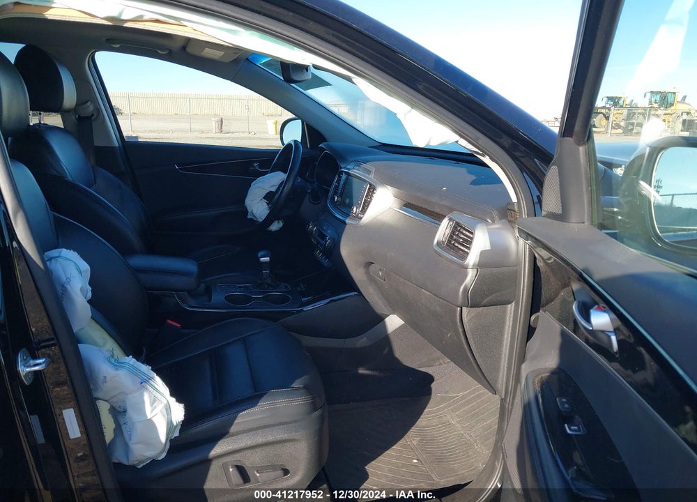 2019 KIA SORENTO 3.3L EX VIN: 5XYPH4A53KG464843