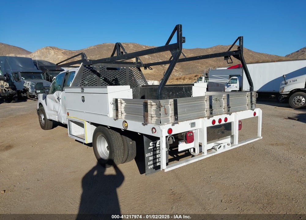 2017 FORD F-350 CHASSIS XL VIN: 1FD8X3G64HEB62749