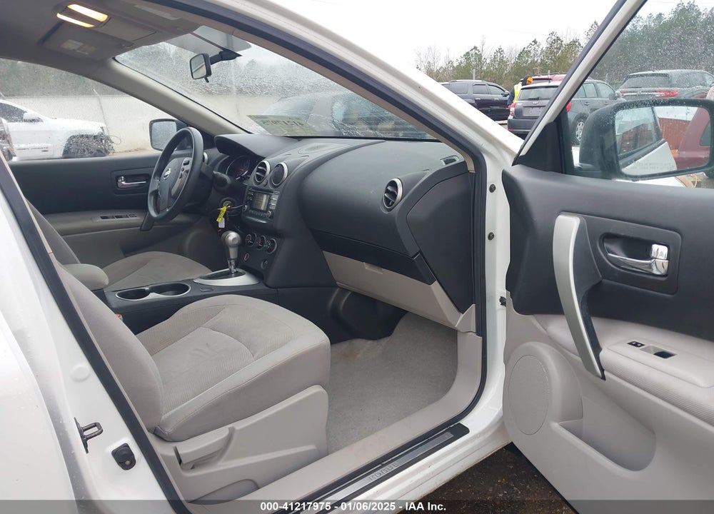 2015 NISSAN ROGUE SELECT S VIN: JN8AS5MT0FW152676
