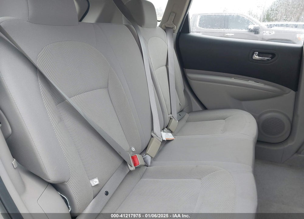 2015 NISSAN ROGUE SELECT S VIN: JN8AS5MT0FW152676