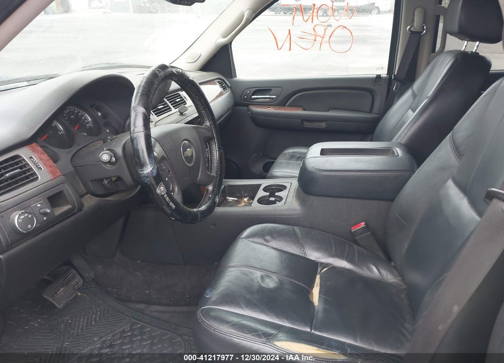 2008 CHEVROLET SUBURBAN 1500 LT VIN: 3GNFC16058G116923