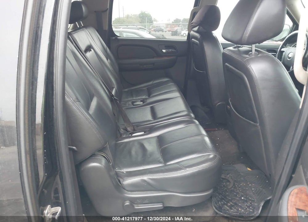 2008 CHEVROLET SUBURBAN 1500 LT VIN: 3GNFC16058G116923