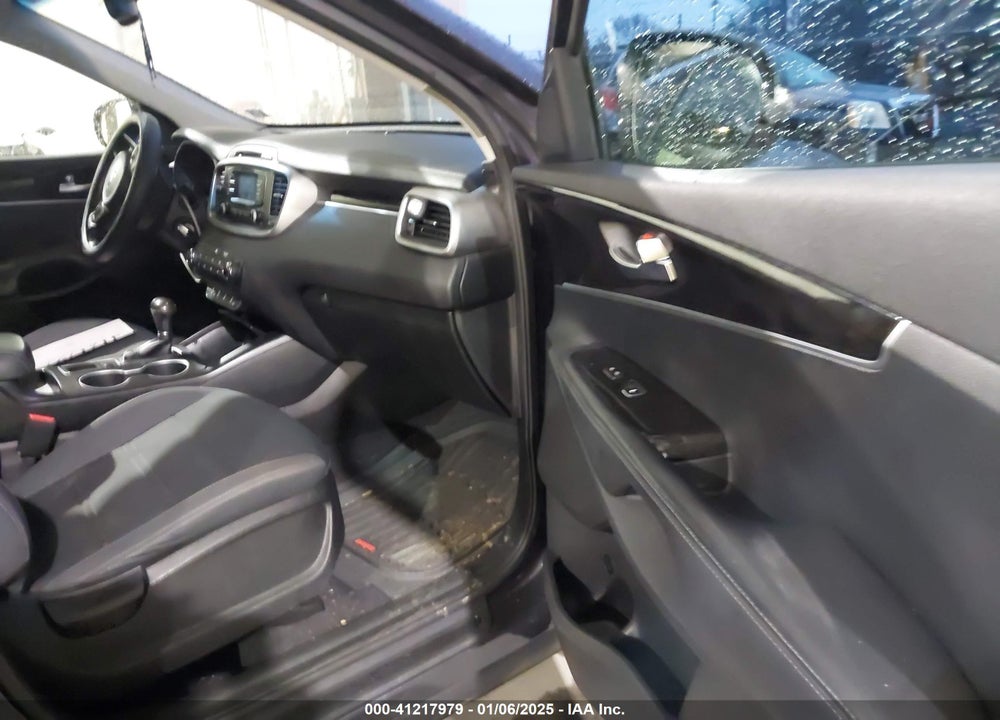 2016 KIA SORENTO 2.4L LX VIN: 5XYPGDA36GG112848