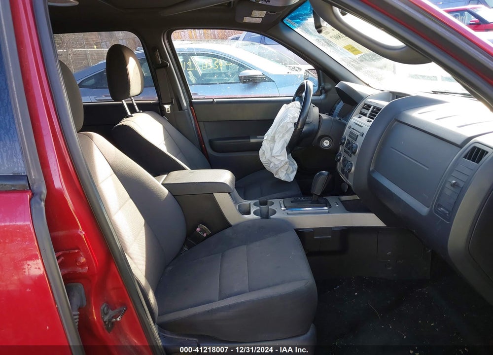2011 FORD ESCAPE XLT VIN: 1FMCU9DG2BKA71717