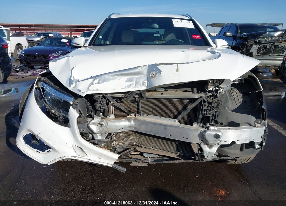 2017 MERCEDES-BENZ GLC VIN: WDC0G4JB1HF260946