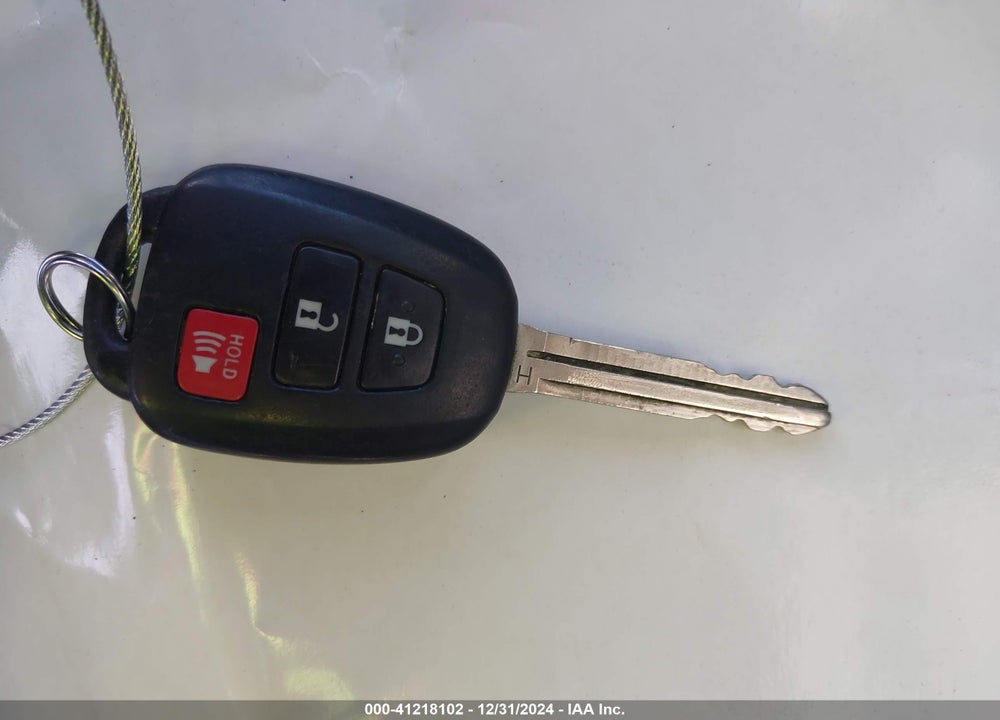 2014 TOYOTA RAV4 VIN: 2T3BFREV8EW218349