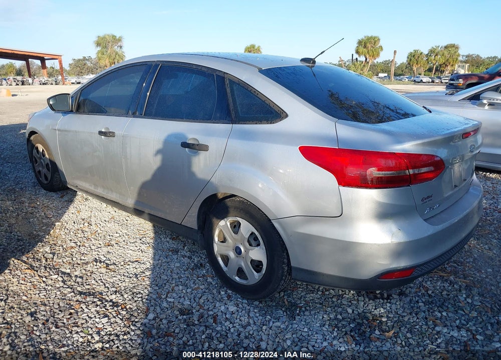 2015 FORD FOCUS VIN: 1FADP3E22FL279828