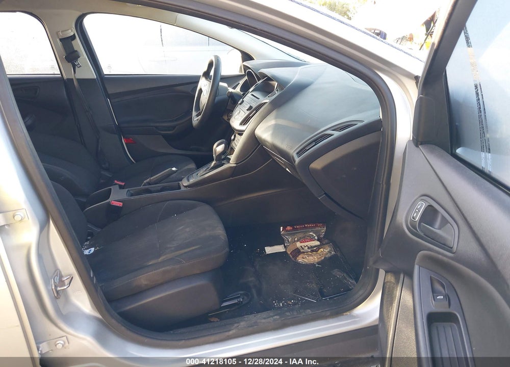 2015 FORD FOCUS VIN: 1FADP3E22FL279828
