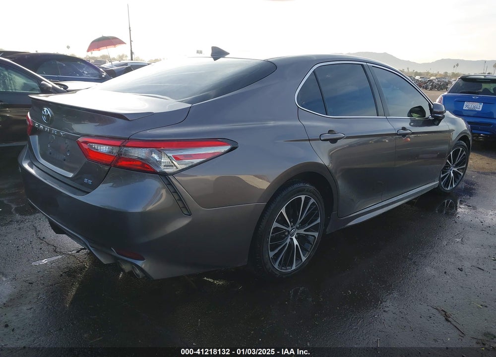 2019 TOYOTA CAMRY VIN: 4T1B11HK8KU722650