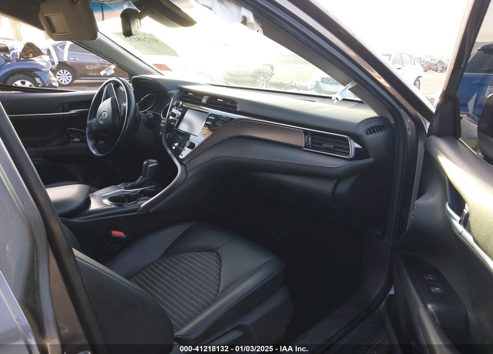 2019 TOYOTA CAMRY VIN: 4T1B11HK8KU722650