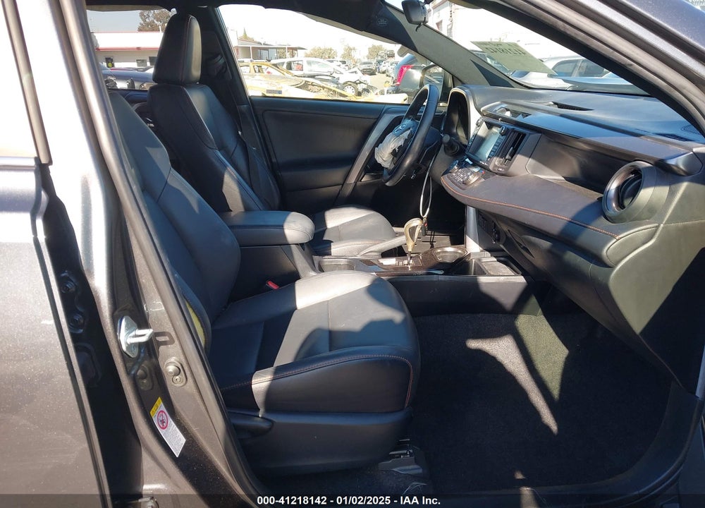 2017 TOYOTA RAV4 SE VIN: JTMNFREV9HD096762