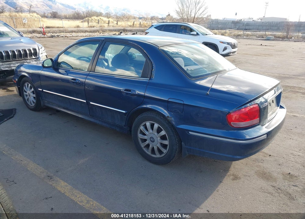 2004 HYUNDAI SONATA GLS/LX VIN: KMHWF35H04A942974