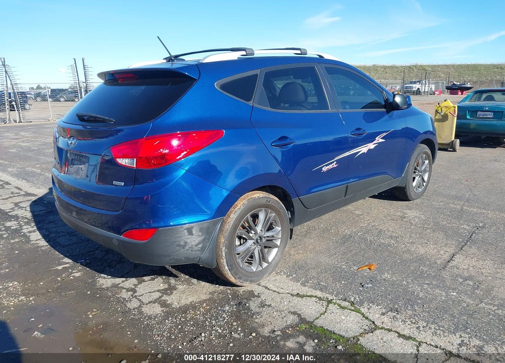2014 HYUNDAI TUCSON SE VIN: KM8JUCAG2EU897498
