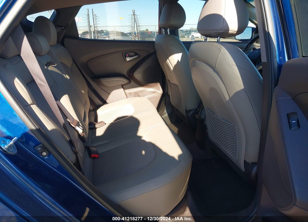 2014 HYUNDAI TUCSON SE VIN: KM8JUCAG2EU897498
