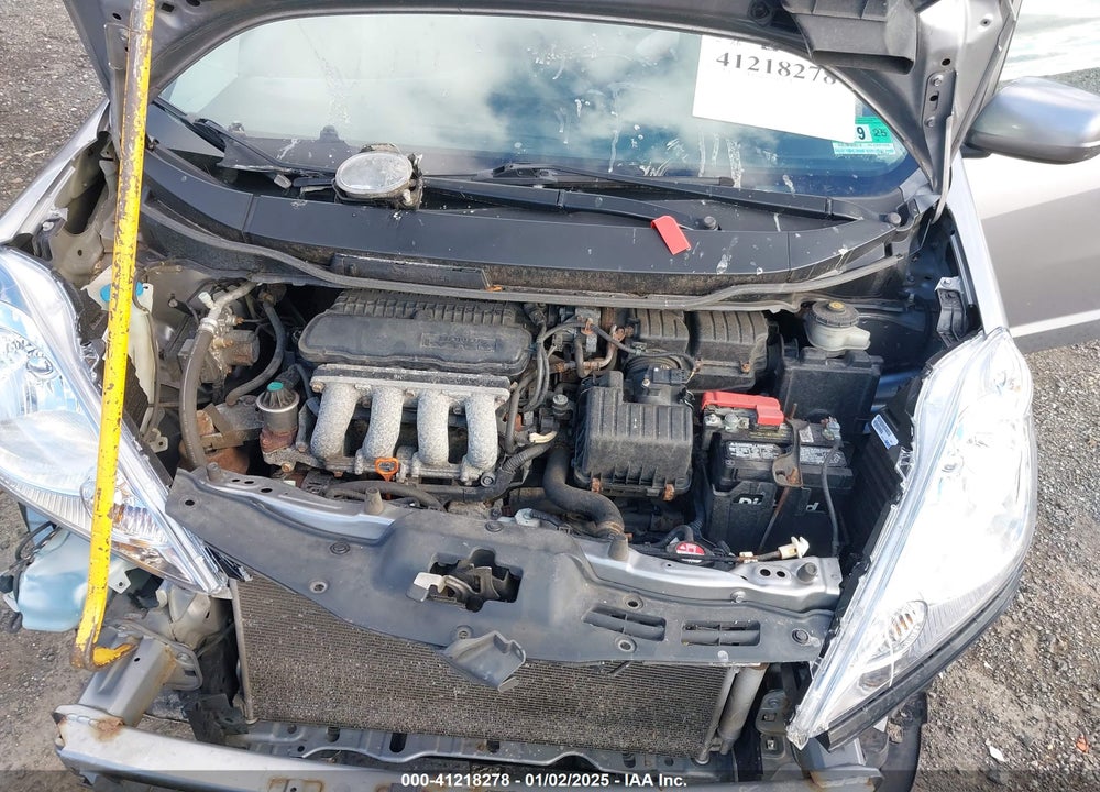 2010 HONDA FIT VIN: JHMGE8H41AS015312