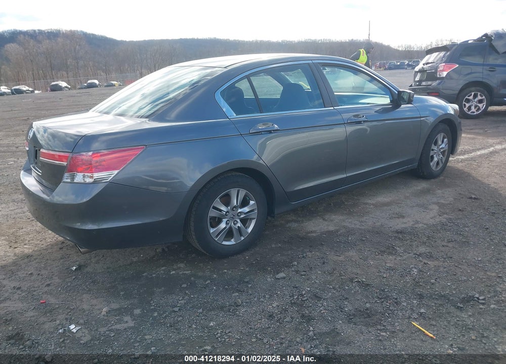 2011 HONDA ACCORD VIN: 1HGCP2F43BA086059