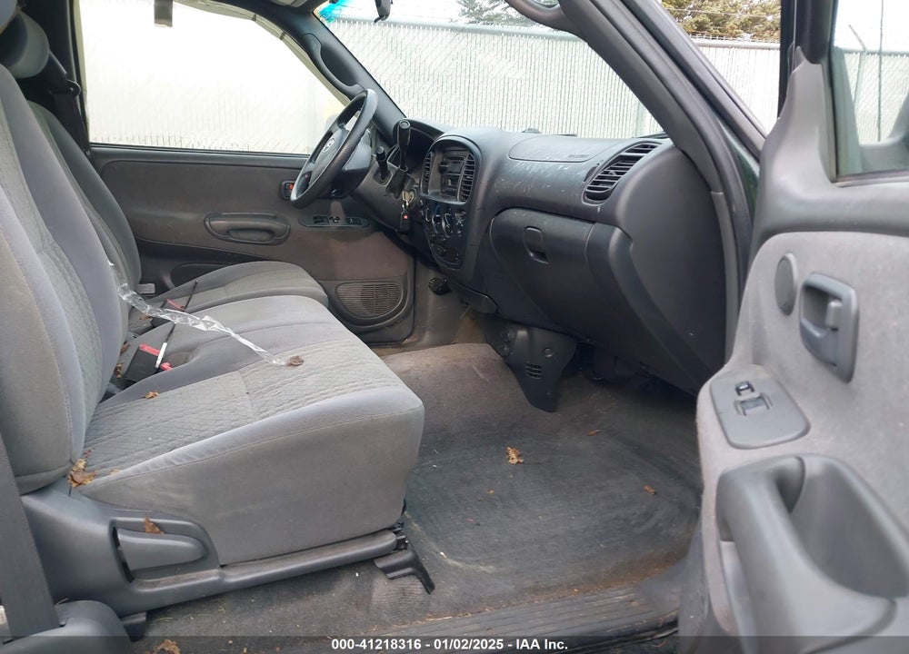 2004 TOYOTA TUNDRA SR5 V8 VIN: 5TBBT44144S448960