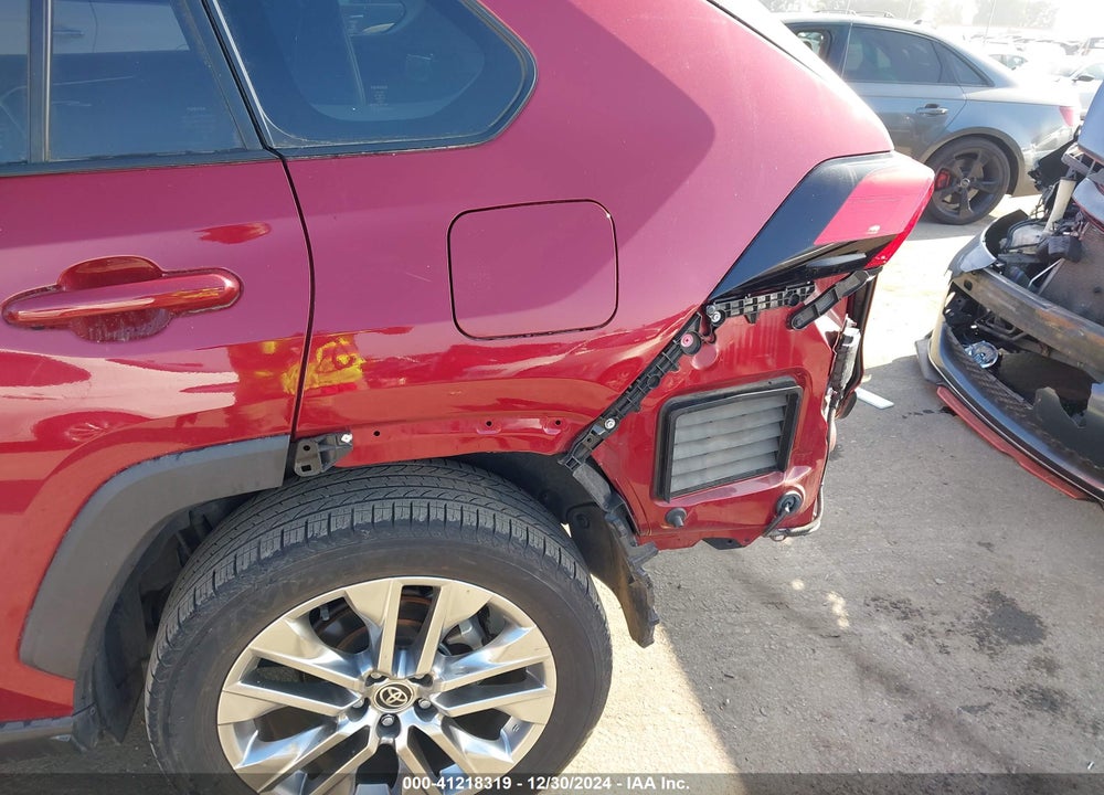 2020 TOYOTA RAV4 XLE PREMIUM VIN: JTMC1RFV3LD051572