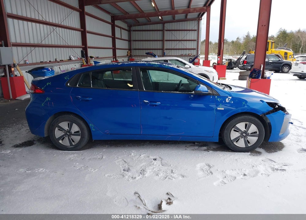 2018 HYUNDAI IONIQ HYBRID BLUE VIN: KMHC65LC1JU064844