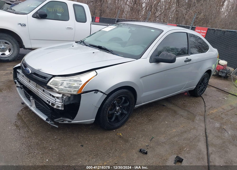 2008 FORD FOCUS S VIN: 1FAHP32N58W158230