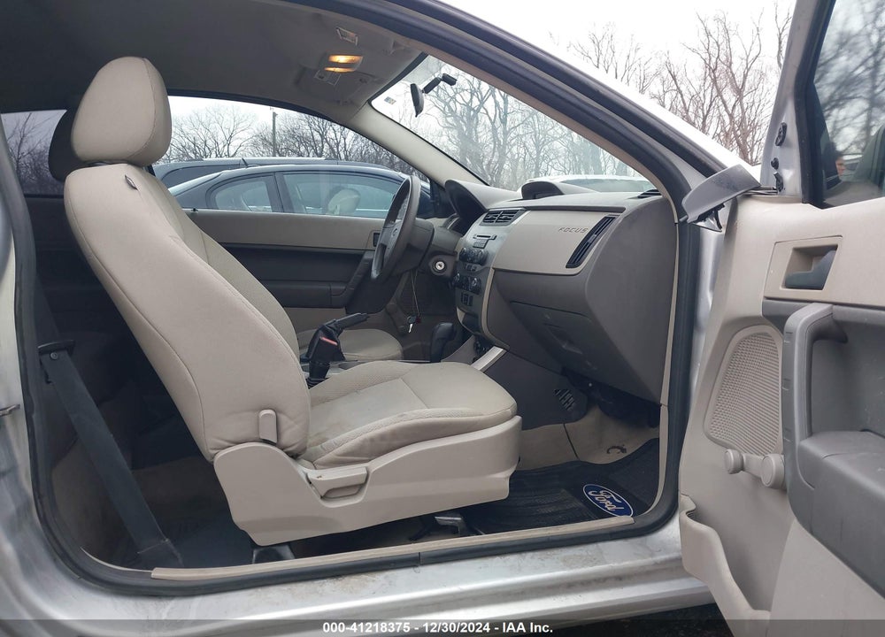 2008 FORD FOCUS S VIN: 1FAHP32N58W158230