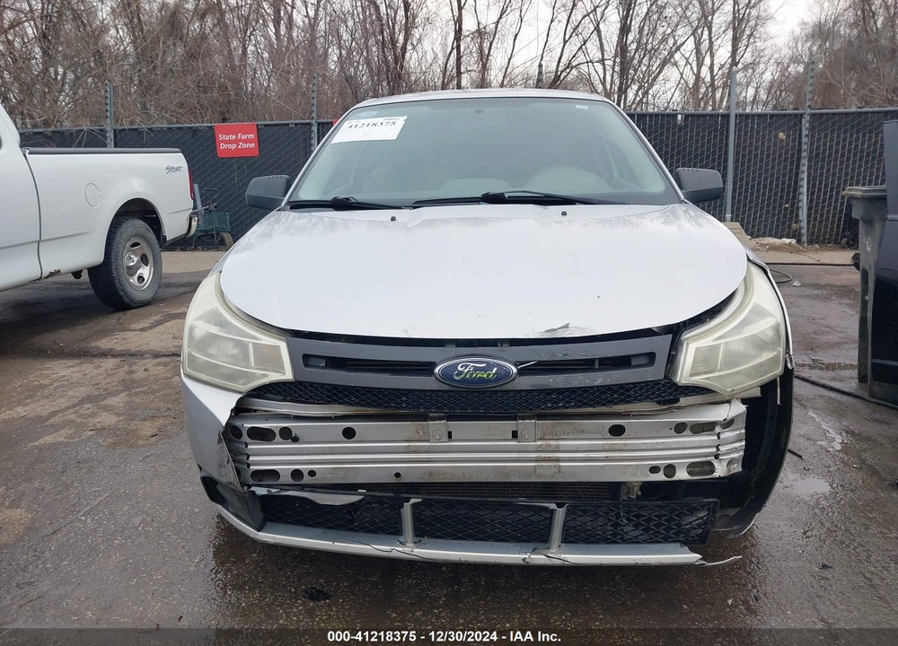 2008 FORD FOCUS S VIN: 1FAHP32N58W158230