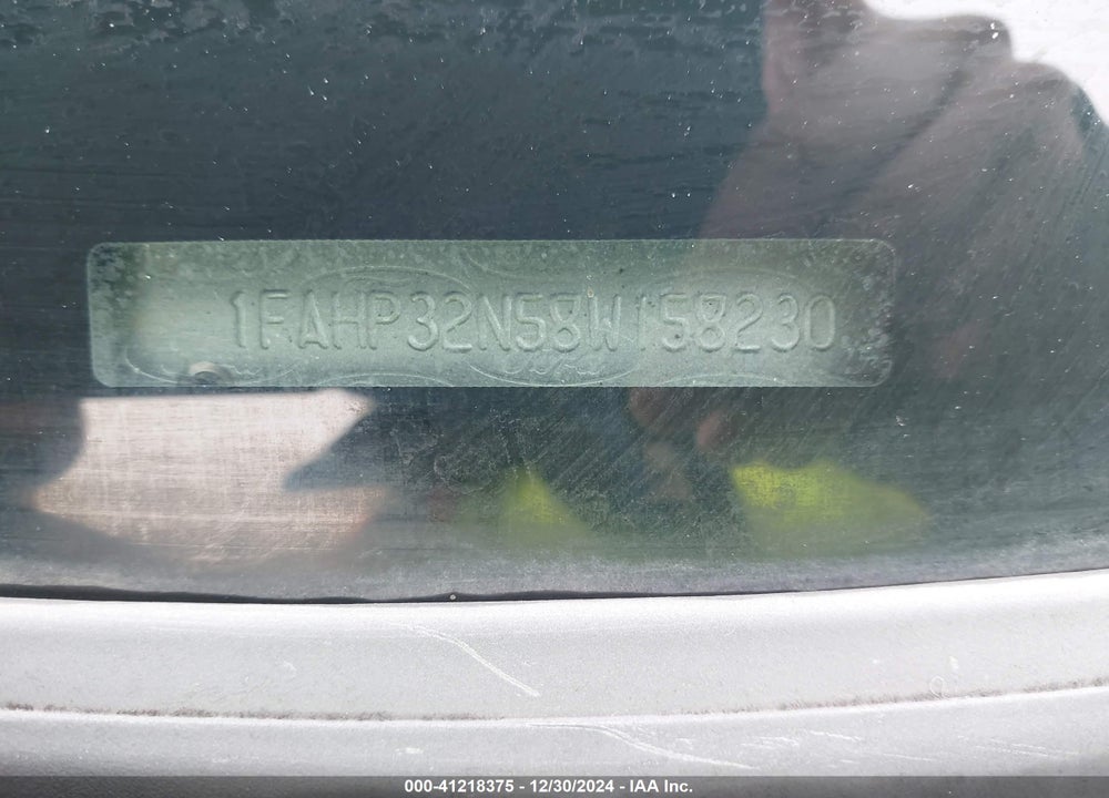 2008 FORD FOCUS S VIN: 1FAHP32N58W158230