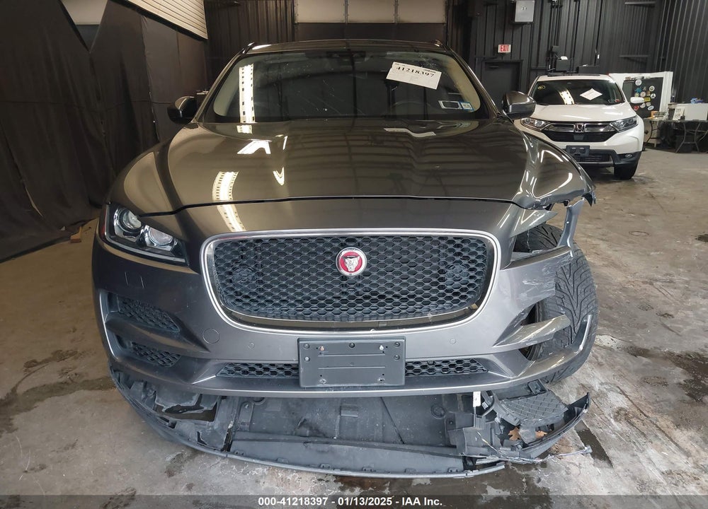 2018 JAGUAR F-PACE 25T PREMIUM VIN: SADCJ2FX8JA291504