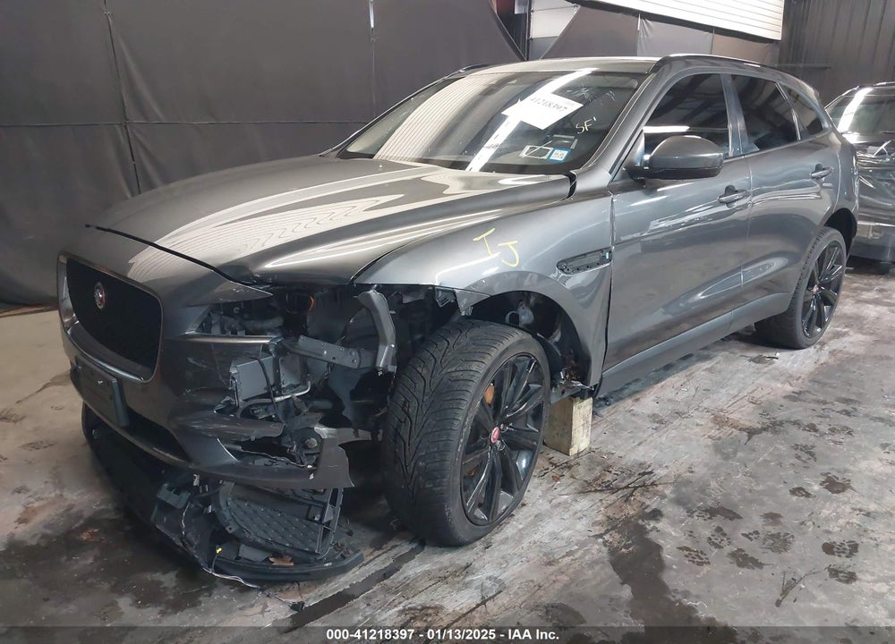 2018 JAGUAR F-PACE 25T PREMIUM VIN: SADCJ2FX8JA291504