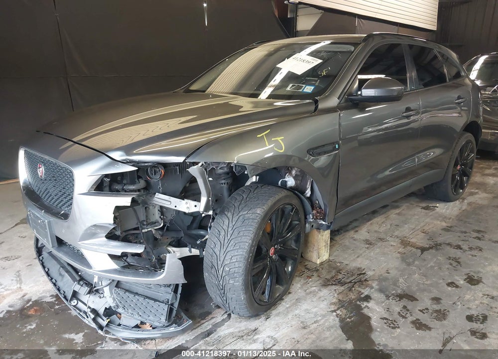 2018 JAGUAR F-PACE 25T PREMIUM VIN: SADCJ2FX8JA291504