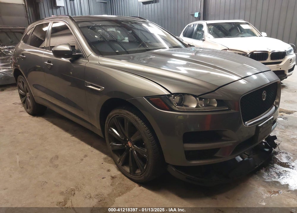 2018 JAGUAR F-PACE 25T PREMIUM VIN: SADCJ2FX8JA291504
