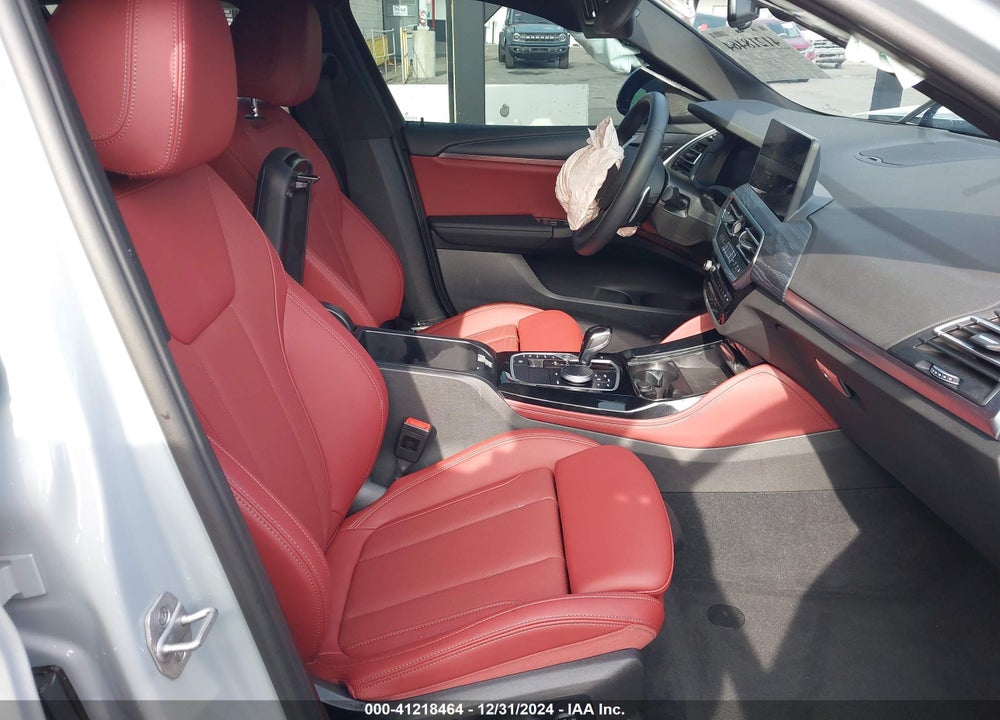 2024 BMW X4 VIN: 5UX33DT00R9X28741