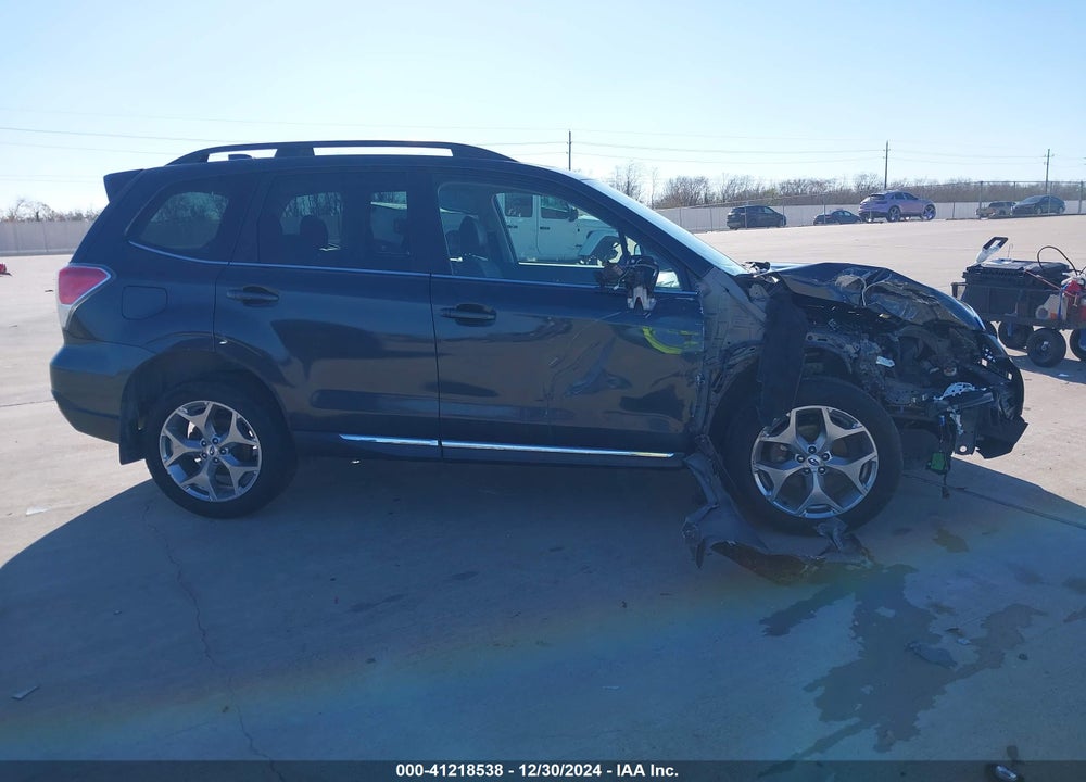 2018 SUBARU FORESTER 2.5I TOURING VIN: JF2SJAWC8JH464378