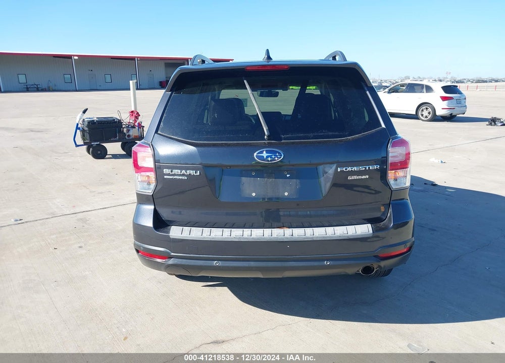 2018 SUBARU FORESTER 2.5I TOURING VIN: JF2SJAWC8JH464378