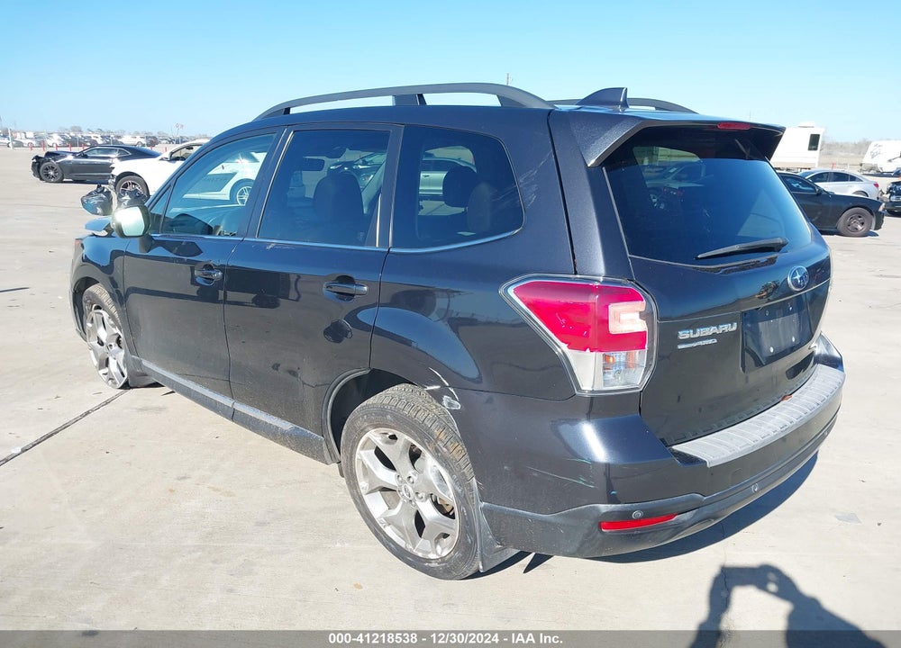 2018 SUBARU FORESTER 2.5I TOURING VIN: JF2SJAWC8JH464378