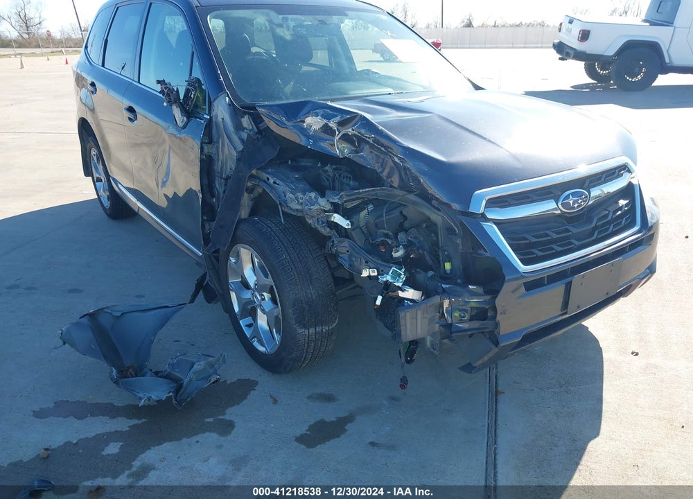 2018 SUBARU FORESTER 2.5I TOURING VIN: JF2SJAWC8JH464378