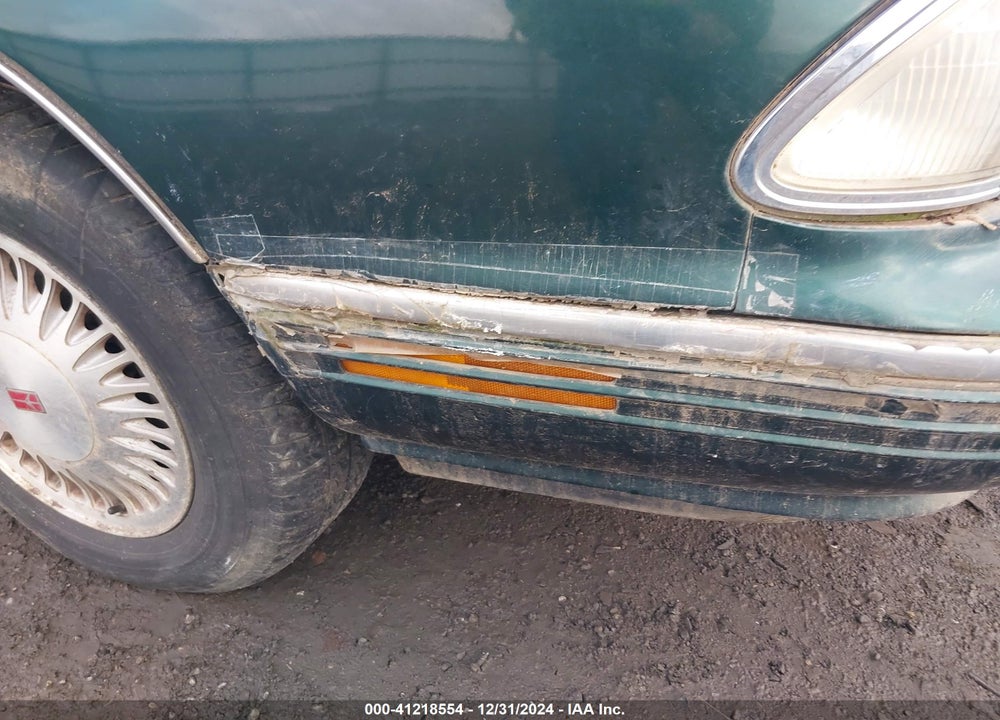 1994 OLDSMOBILE 98 REGENCY VIN: 1G3CX52L0R4302956