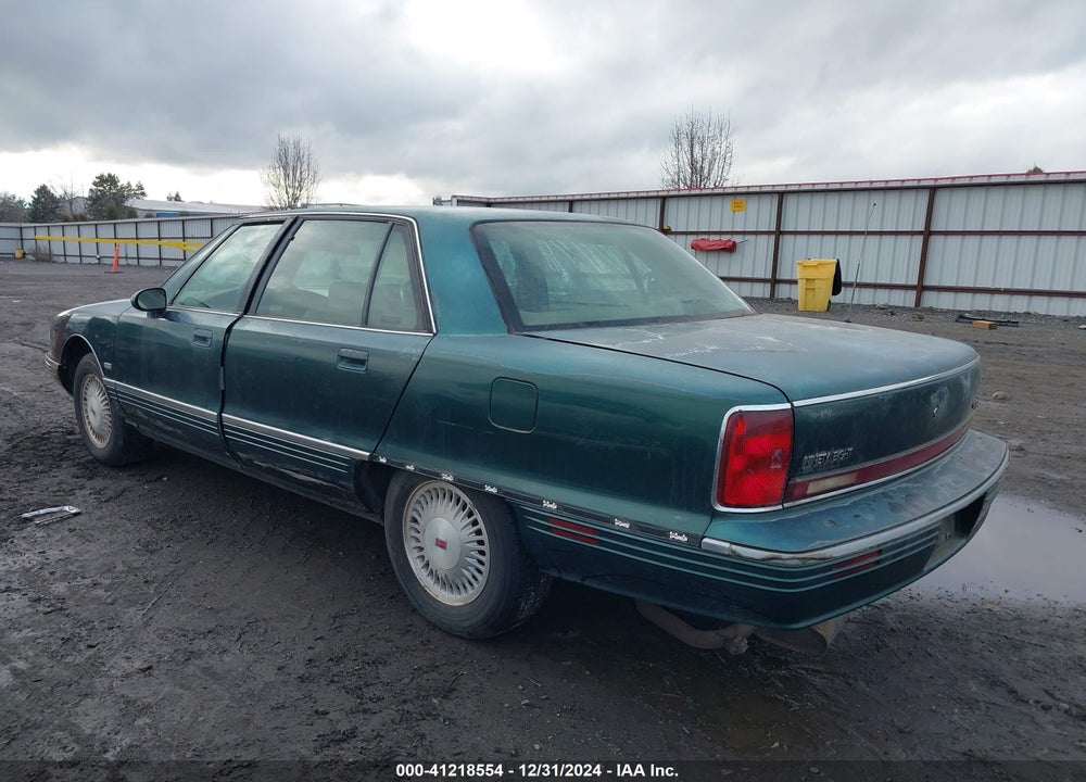 1994 OLDSMOBILE 98 REGENCY VIN: 1G3CX52L0R4302956