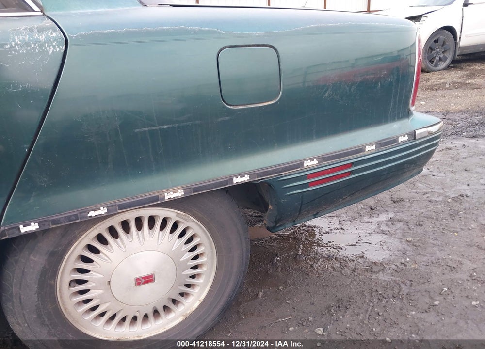 1994 OLDSMOBILE 98 REGENCY VIN: 1G3CX52L0R4302956
