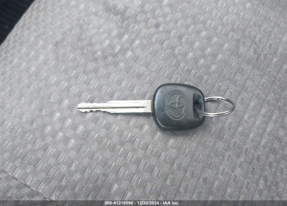 2005 TOYOTA 4RUNNER SR5 V6 VIN: JTEBU14R850078153