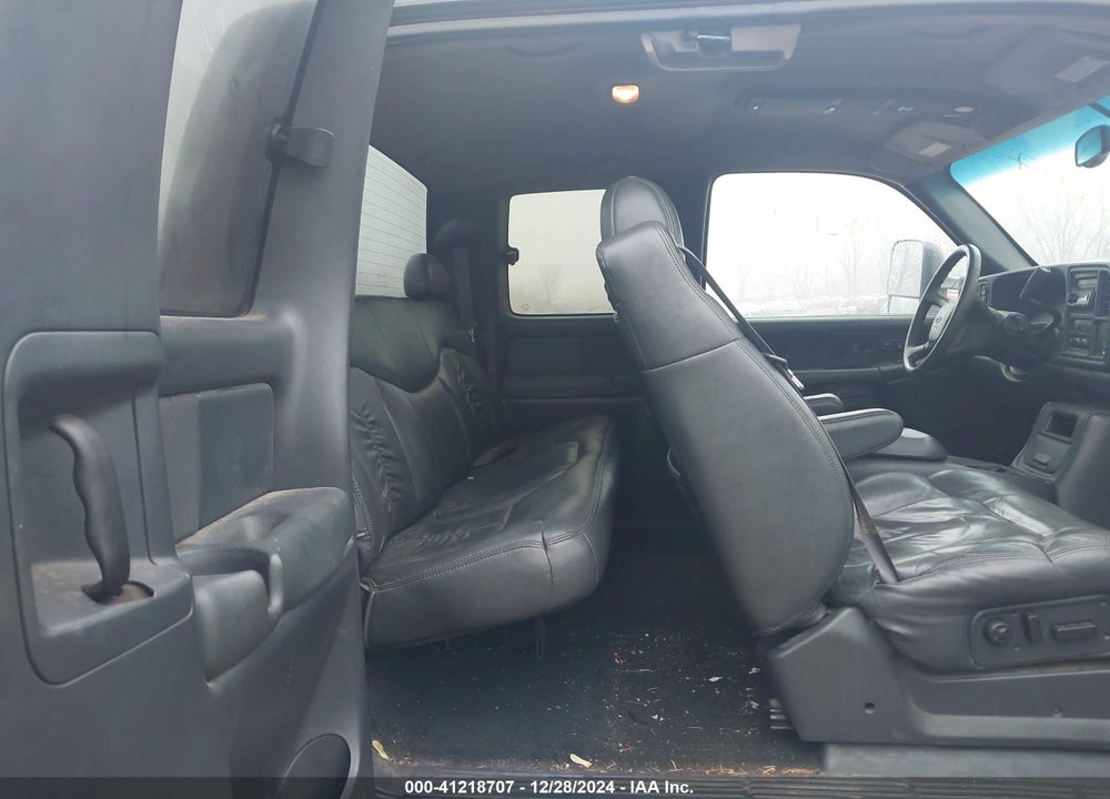 2000 CHEVROLET SILVERADO 1500 LT VIN: 2GCEK19T1Y1173450
