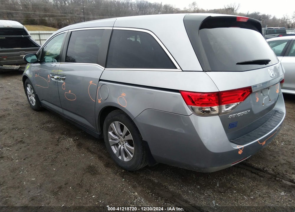 2016 HONDA ODYSSEY SE VIN: 5FNRL5H39GB137363
