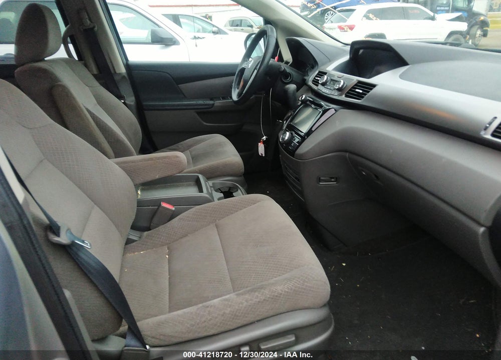 2016 HONDA ODYSSEY SE VIN: 5FNRL5H39GB137363