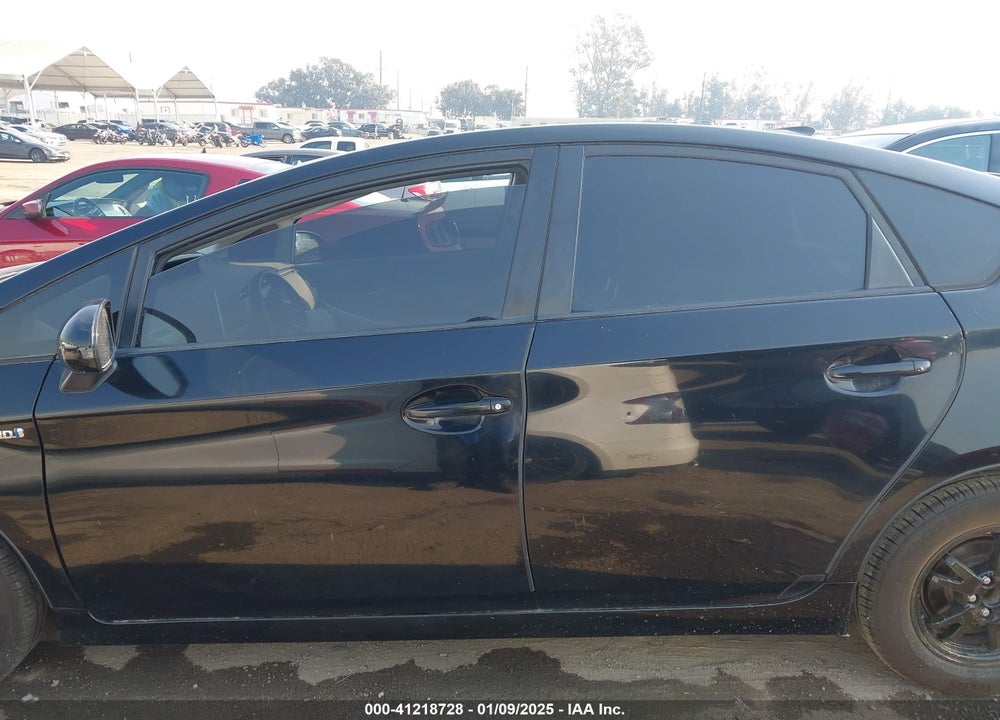 2011 TOYOTA PRIUS VIN: JTDKN3DU0B1401019