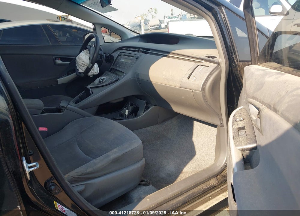 2011 TOYOTA PRIUS VIN: JTDKN3DU0B1401019