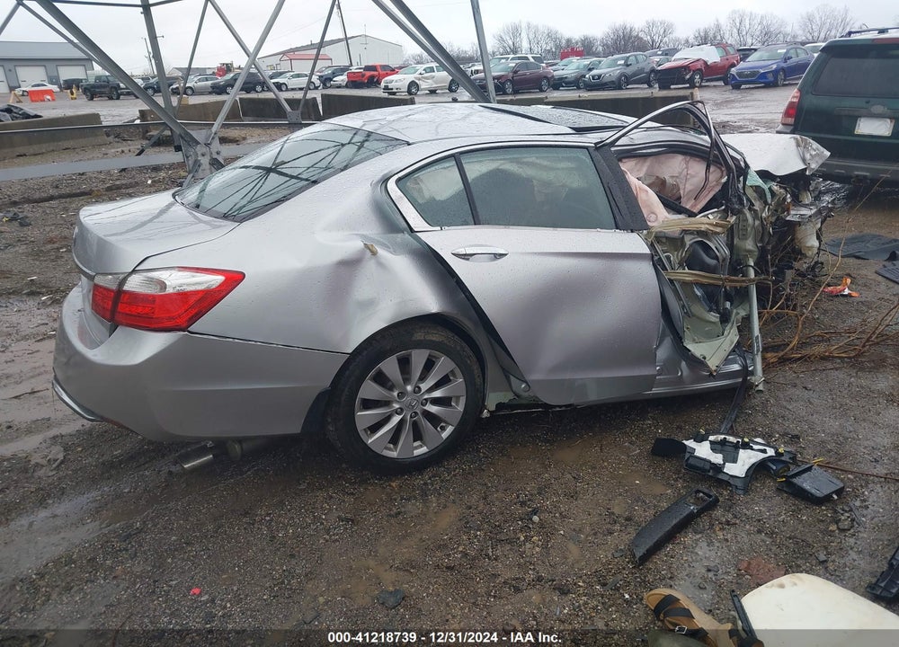2013 HONDA ACCORD VIN: 1HGCR2F87DA114056