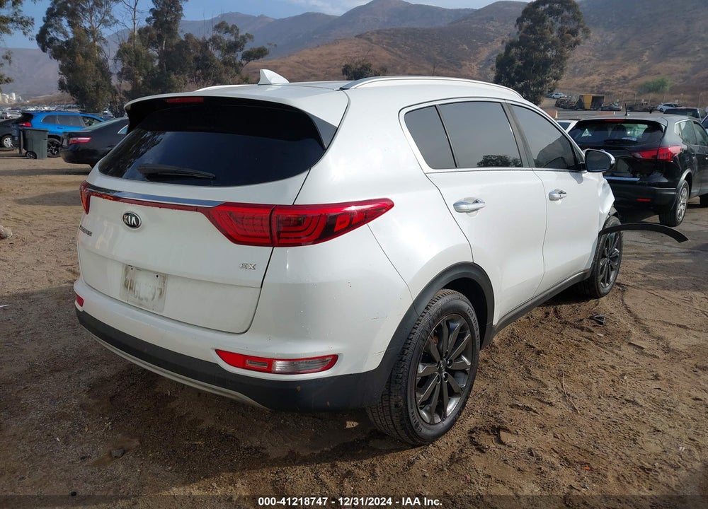 2018 KIA SPORTAGE EX VIN: KNDPN3ACXJ7410209